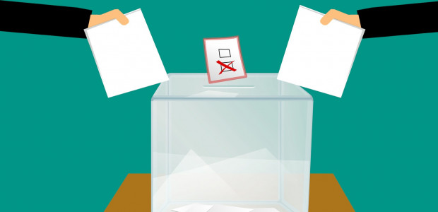 O voľbu poštou zo zahraničia požiadalo 72.993 občanov